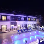 Aparthotel Begonvil Garden *