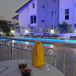 Aparthotel Begonvil Garden *
