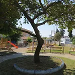 Ξενοδοχείο με διαμερίσματα Begonvil Garden