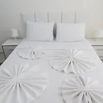 Ξενοδοχείο με διαμερίσματα Begonvil Garden *