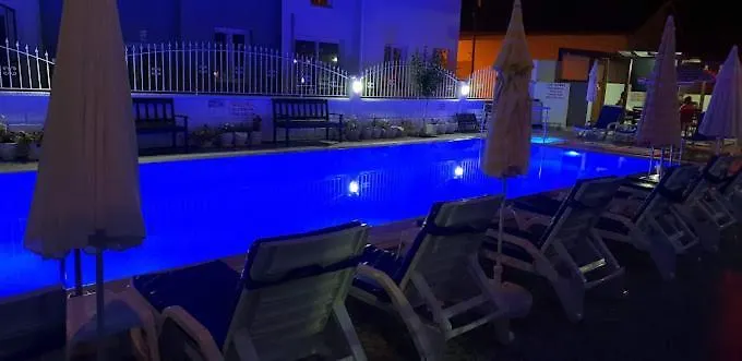 Aparthotel Begonvil Garden *